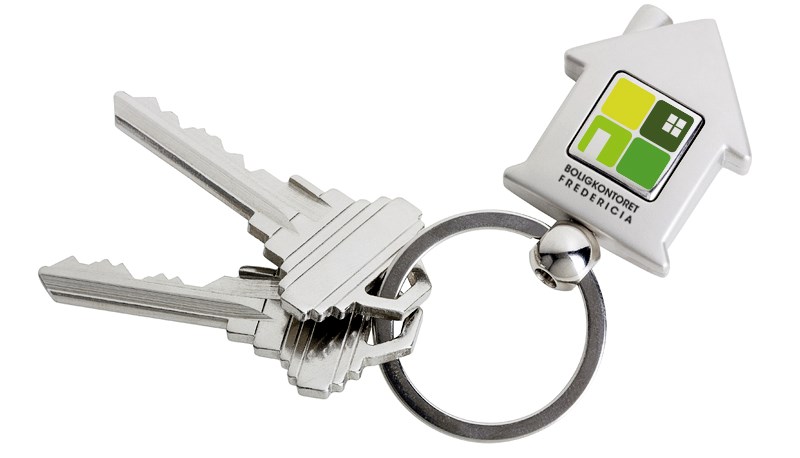 Nøgler med nøglering og logo